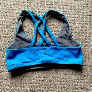 Reversible sports bra
